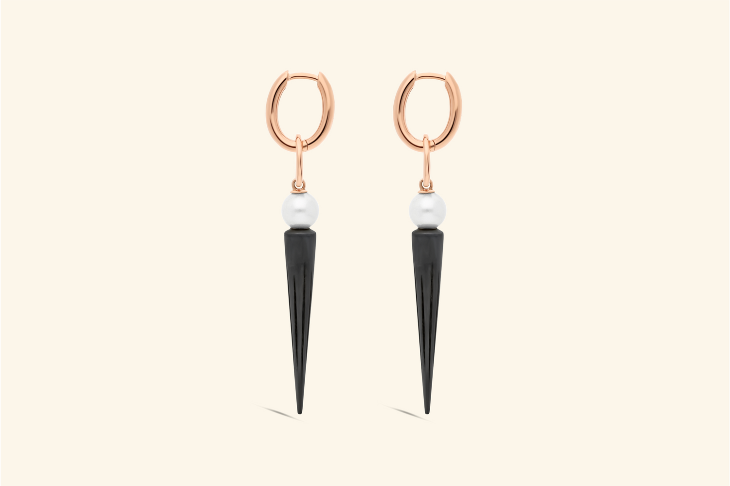 Boucles d'oreilles Pampille, or rose, argent noirci, perles
