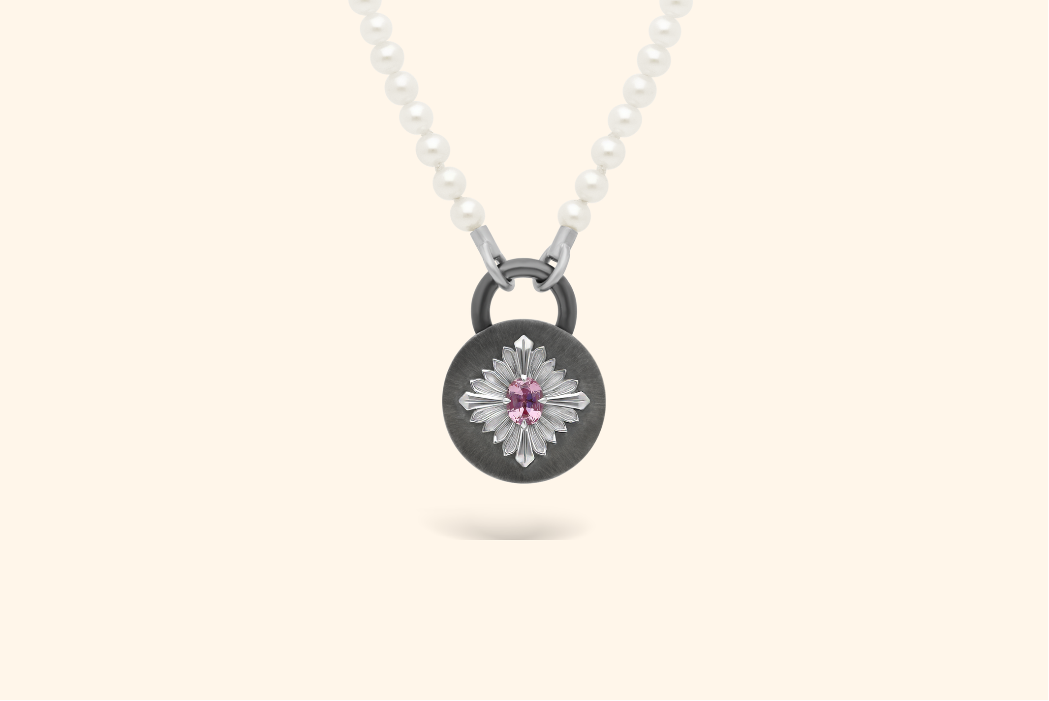 Collier Tag, argent noirci, argent, spinelle rose, perles