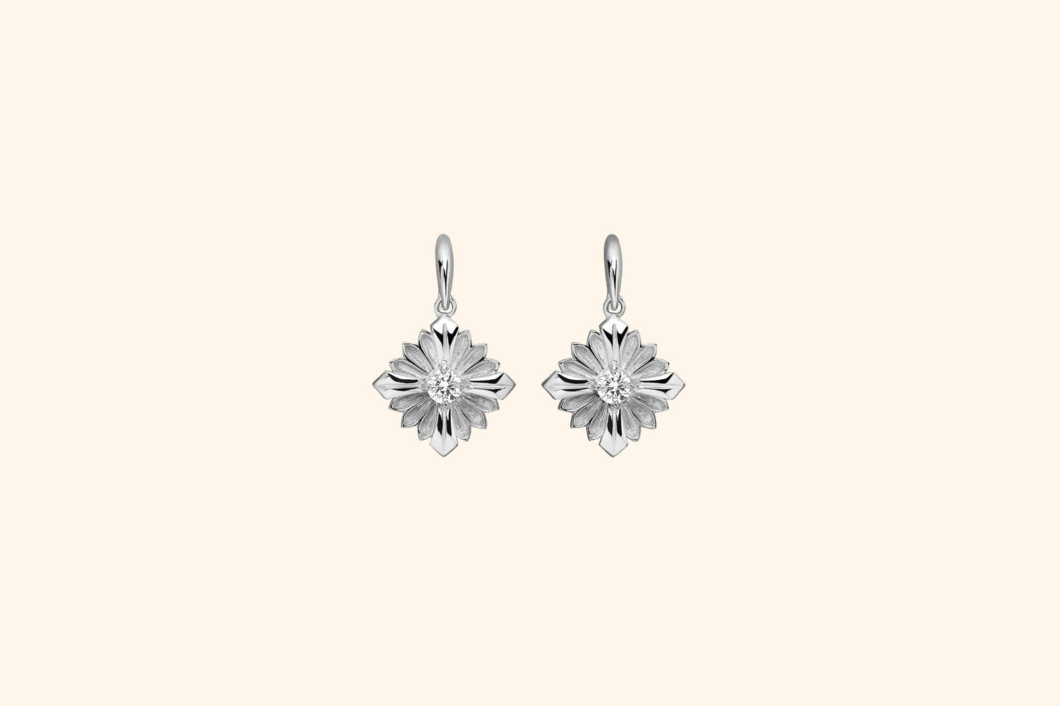 Stamp earrings, white gold, diamonds