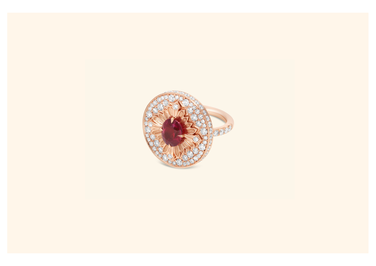 BAGUE TAG, OR ROSE, RUBIS ET DIAMANTS