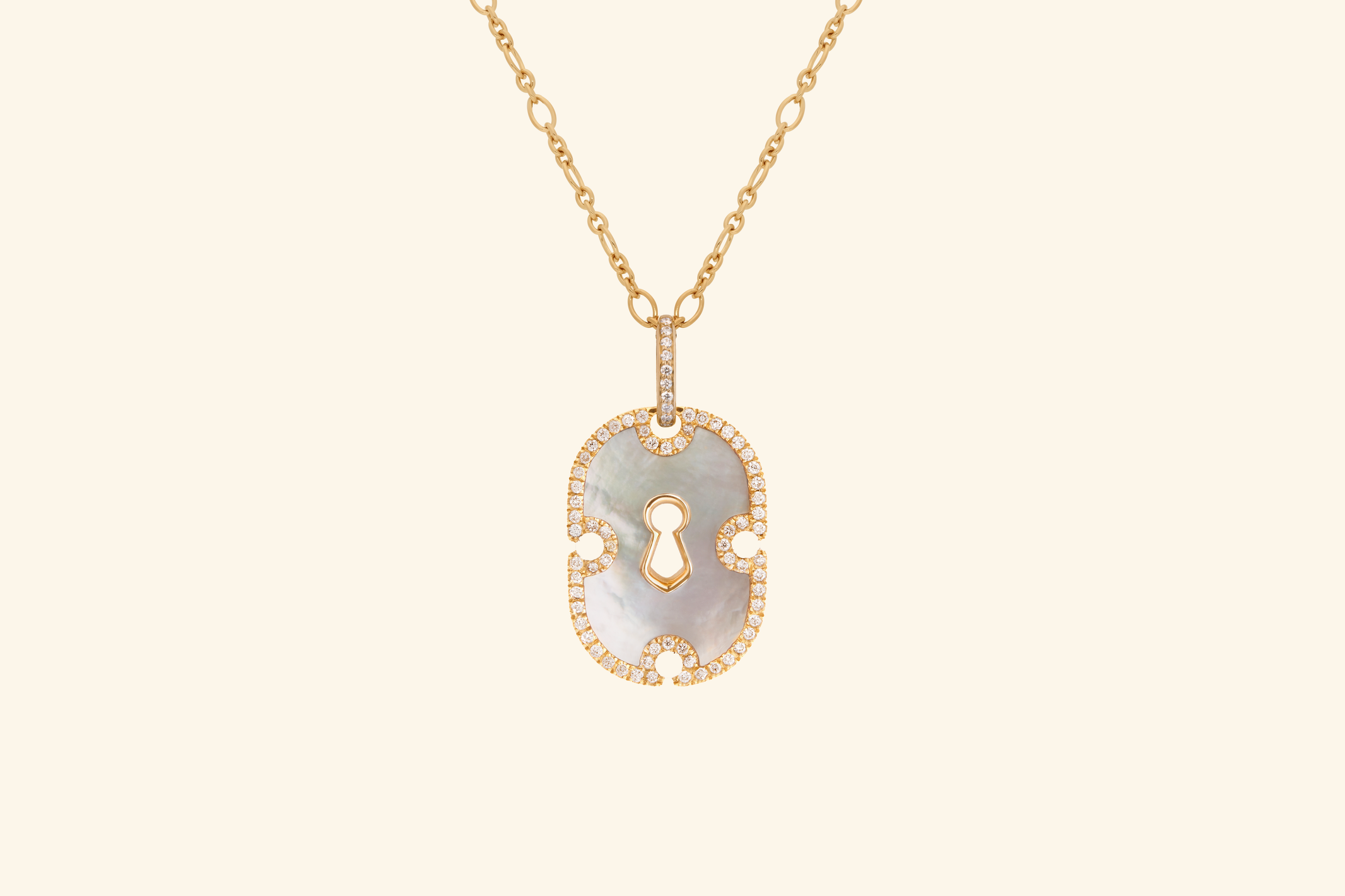 Sautoir Unlock pavé grand modèle, or jaune, nacre blanche, diamants