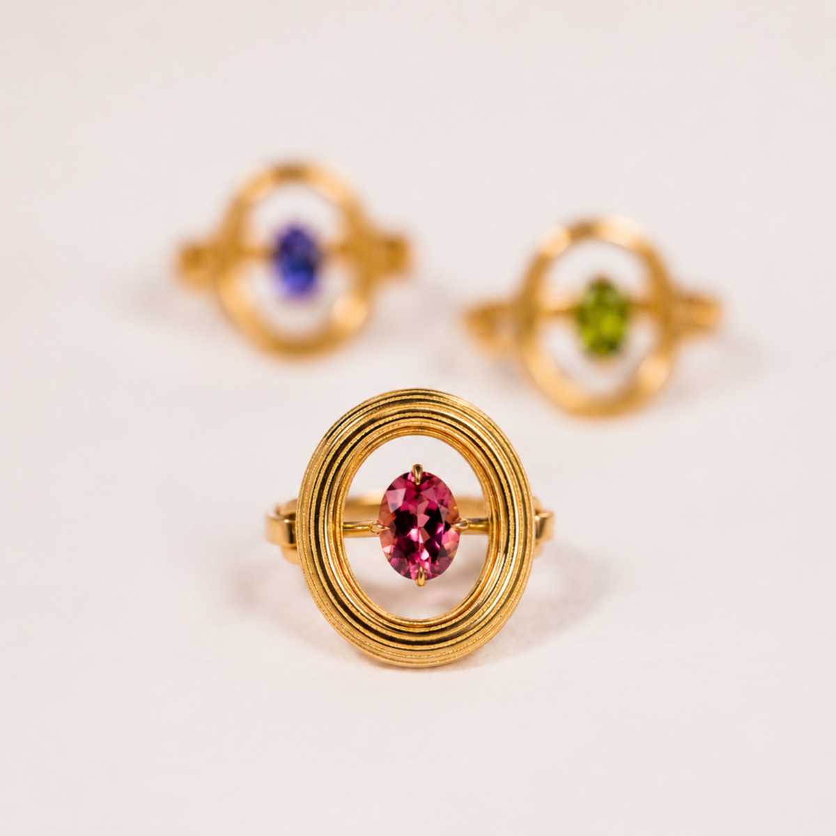 Bague Frame Or Grand modèle, or jaune, Tourmaline rose