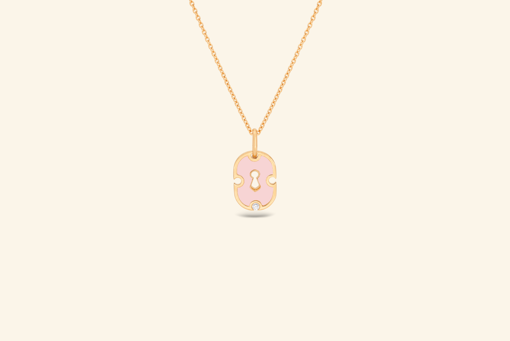 Unlock pendant, small model, yellow gold, pink ceramic, diamond